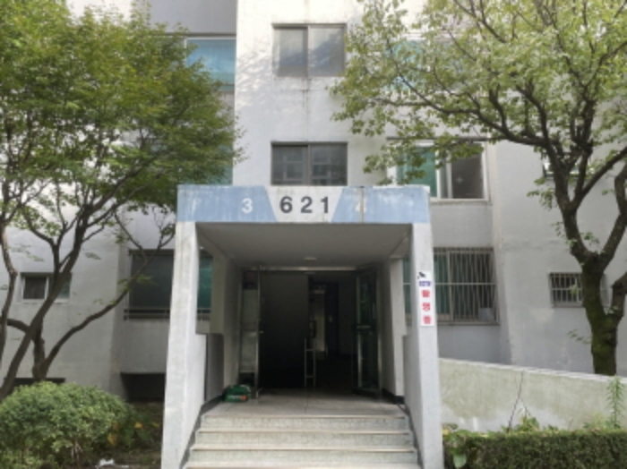 621동 공동출입구