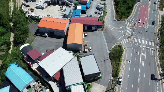 본  건(북측에서 촬영)