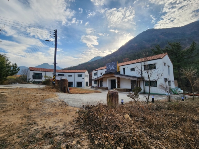 본건 기호[1-6] 전경