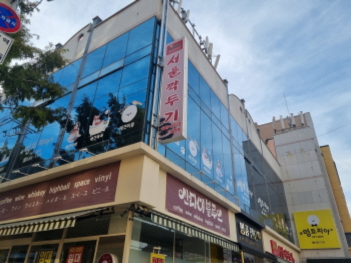 본건 동측에서 바라본 전경