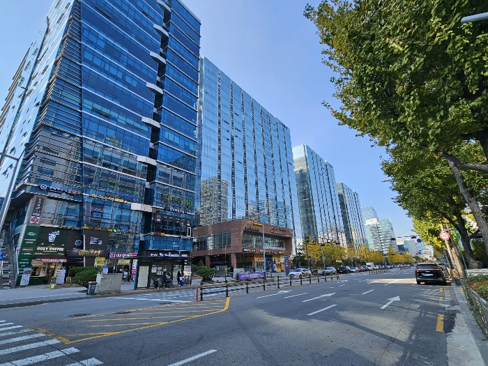 주위 전경(동측