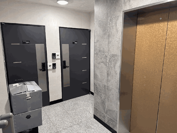 2층 2세대 및 엘리베이터