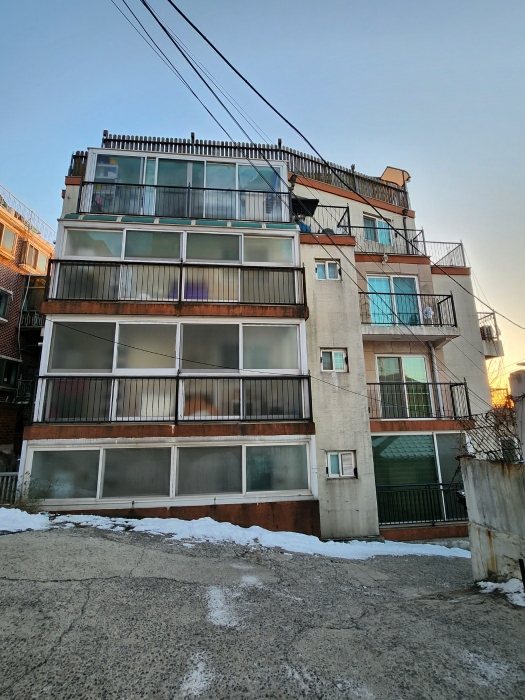 본건이 속한 건물 전경