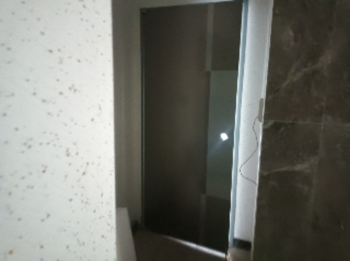 목적물 202호 출입문