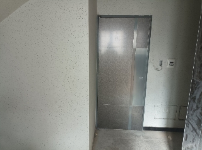 목적물 401호 출입문