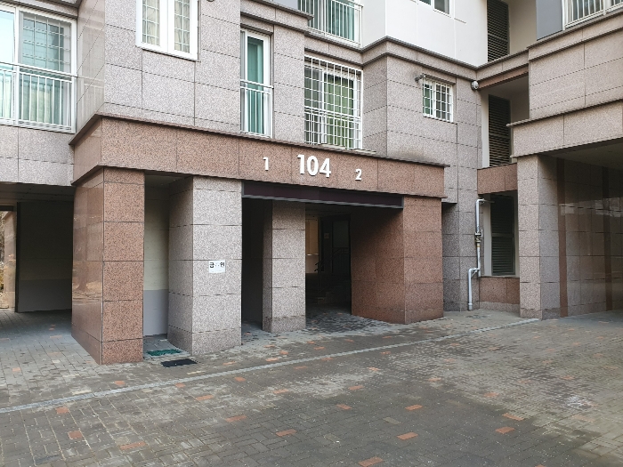 공동출입문1(1,2호라인)