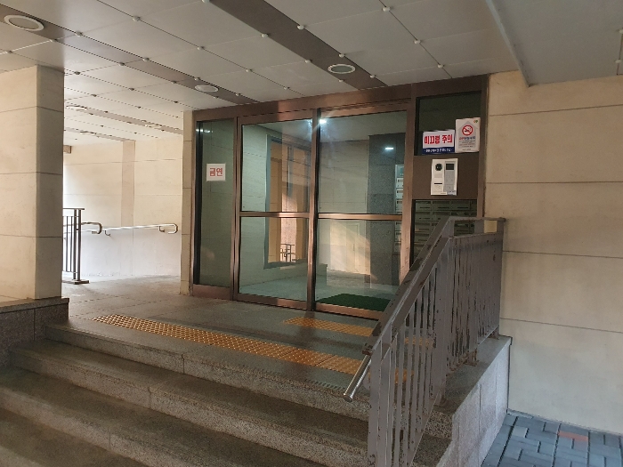 공동출입문2(1,2호라인)