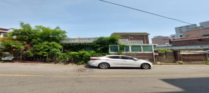 본건 토지,건물 외부 전경