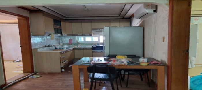 본건 건물 내부 전경