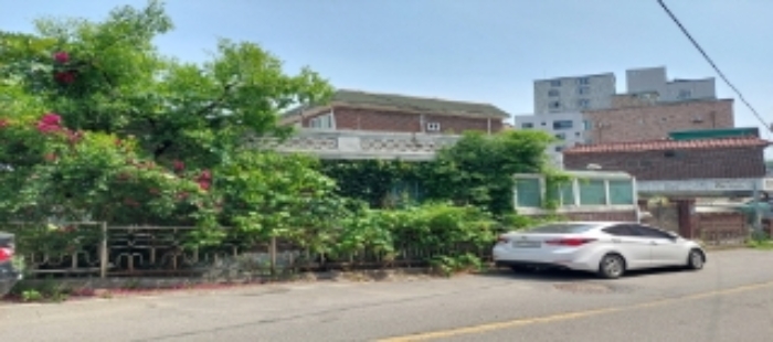 본건 토지,건물 외부 전경