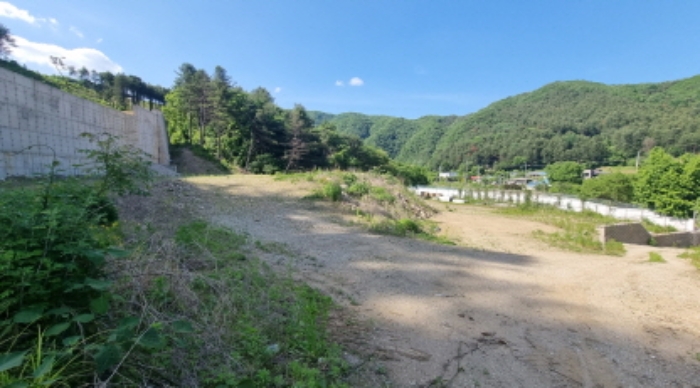 목록 7. 토지(제일 위쪽 부분을 옆에서 본 모습)