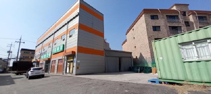 목록1. 대지 및 목록2. 근린생활시설 전경