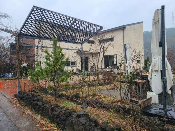 본건 토지 및 건물 전경