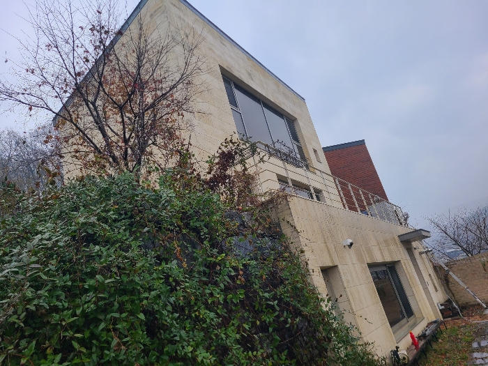 본건 건물 전경(지하1층 포함)