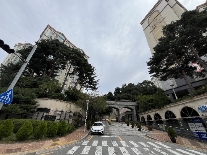 대상물건 단지 전경