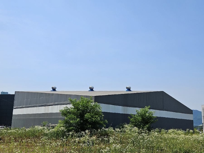 제시 목록 2 및 위 지상 제시외 천막구조물(제시 목록 4, 5 에서 달아낸 구조물)