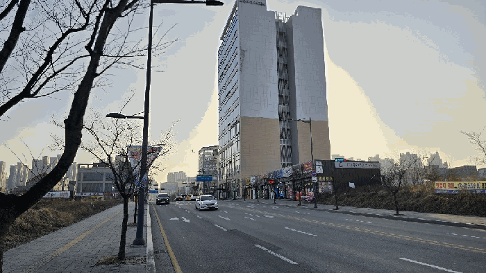 본건 주위전경 (동측에서 촬영)