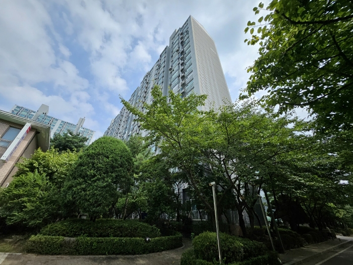 본건 건물 전경(403동)