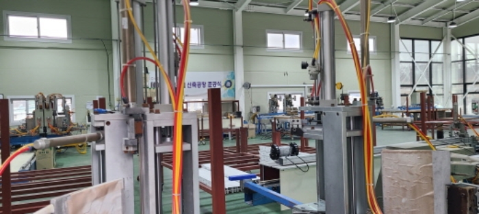 목록 2 건물 내부 