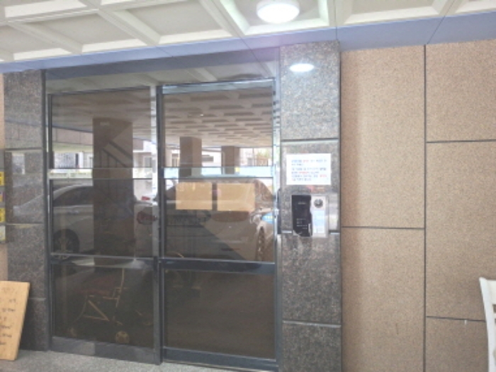 공동 출입구 모습