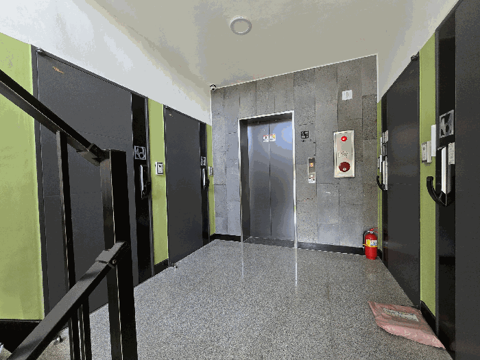 대상물건 일련번호2의 4층 복도 전경