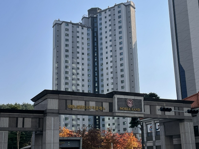 본건 (605동) 전경