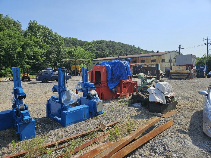 본건 지상소재 방치된 기계기구 등(평가외)