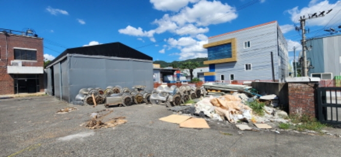 본건 및 주변, 제시외 시설물