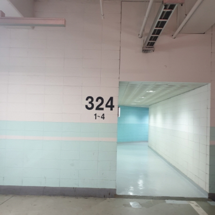 324동 입구