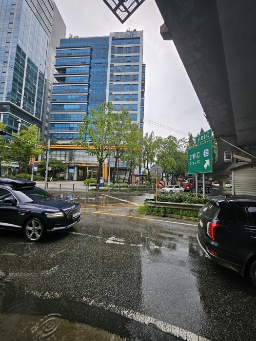 북측 인접도로 주위환경(고가도로 소재)