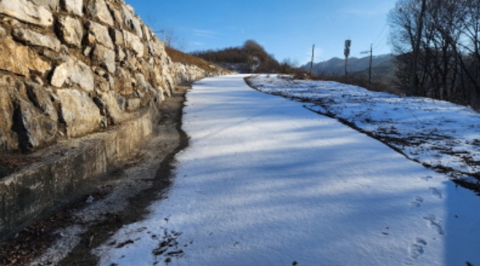 본건 7 전경 및 일부 도로로 이용중임.