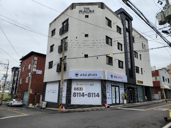 북서측 정면