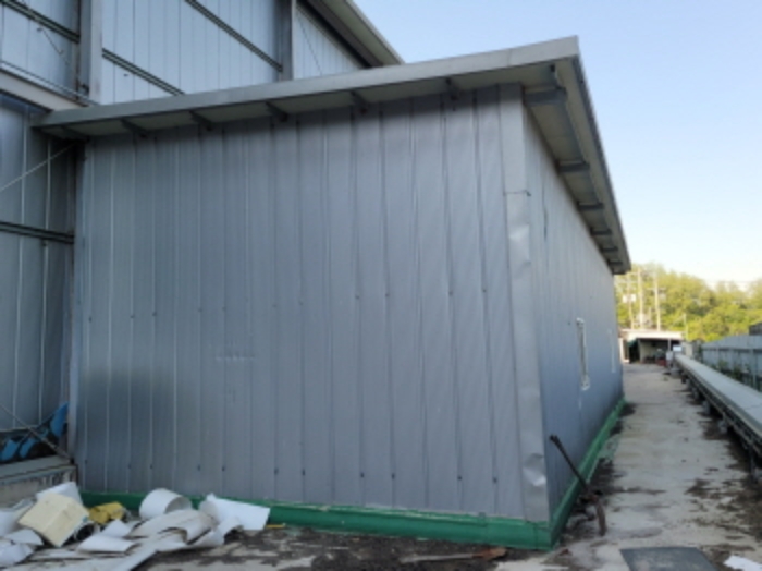 기호1,3번 양지상에 소재한 제시 외 건물