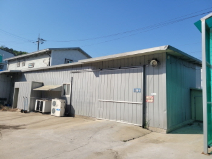 기호 2번 제시 외 건물