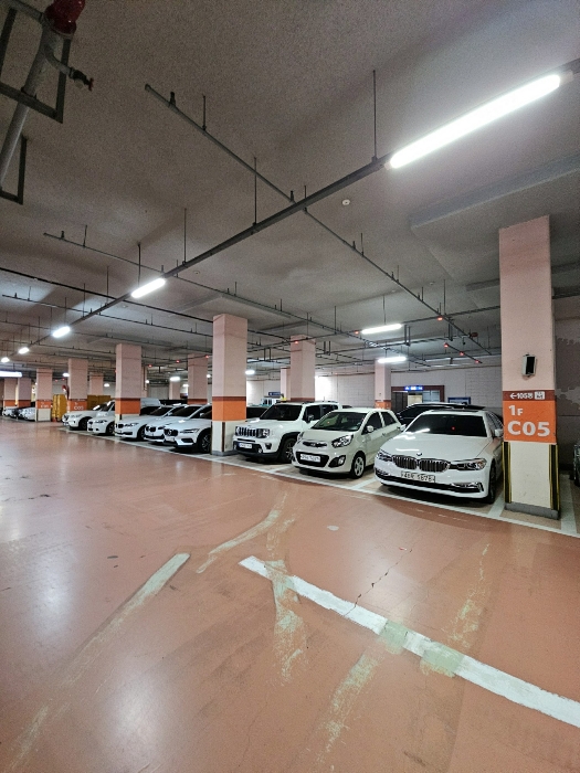 본건 1층소재 주차장