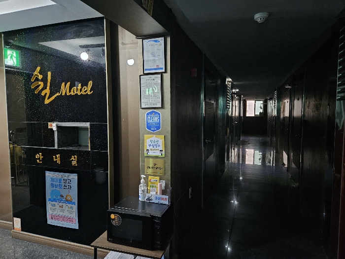 13.본건3의 3층 내부전경