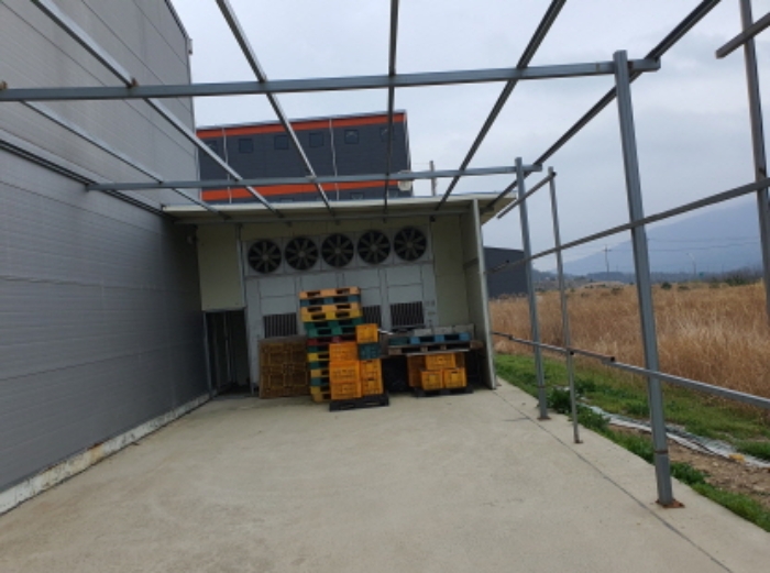 본건지상 제시외 건물(기계실, 도면: ㅈ부분)전경