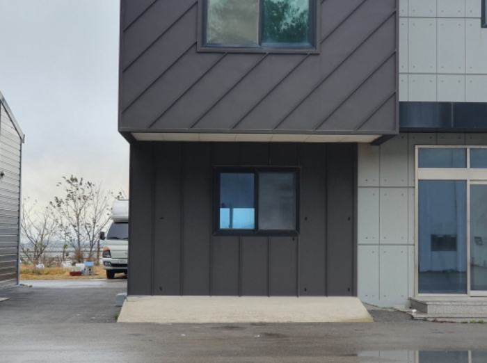 부동산표시 2번지상 제시외 건물(식당)전경