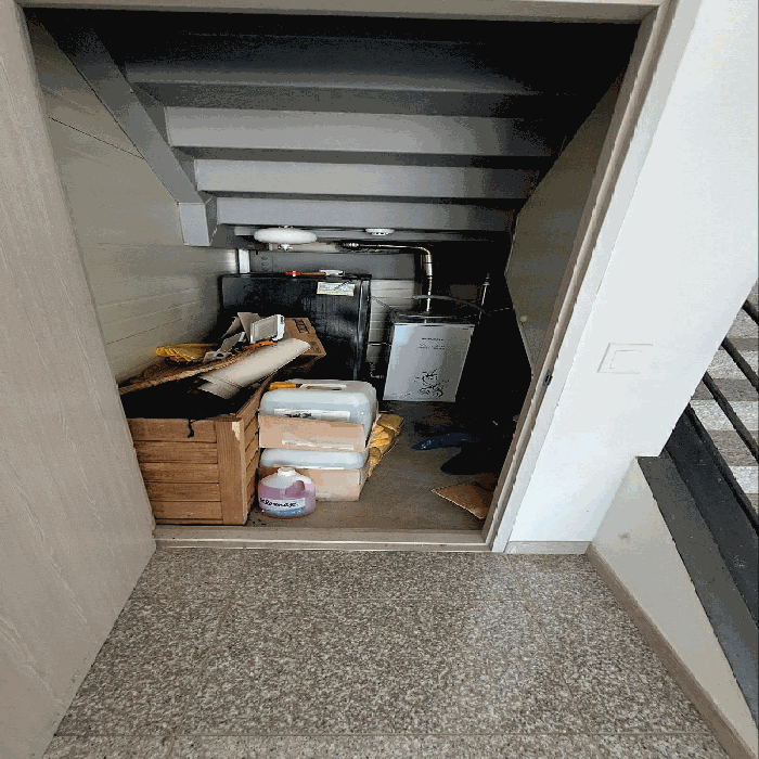 [일련번호 3(아)건물 1층 -계단밑 보일러실]