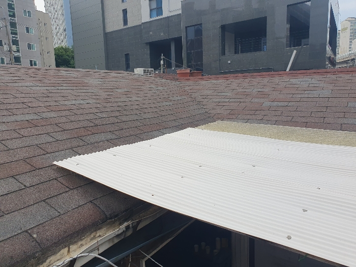 기호 (2-1) 주택 부분 지붕