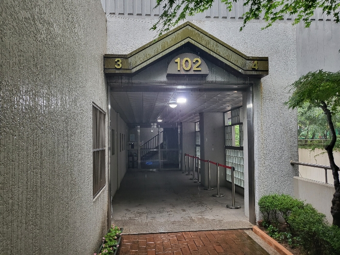 본건 1층 출입구