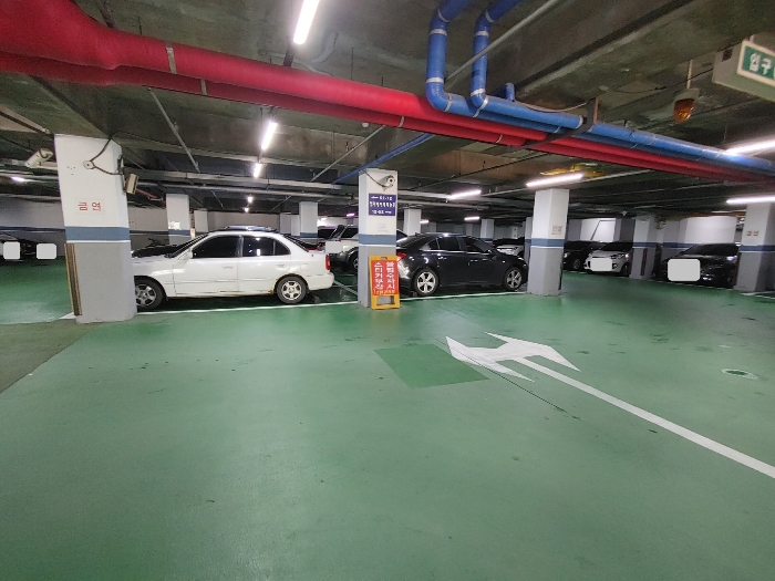 지하 주차장