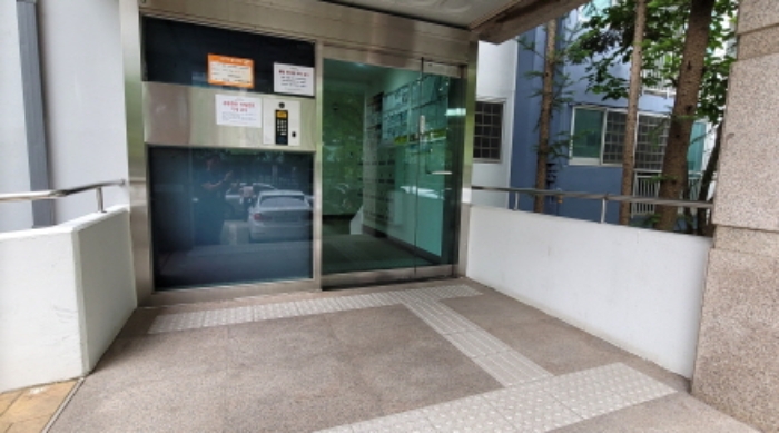공동현관문 2