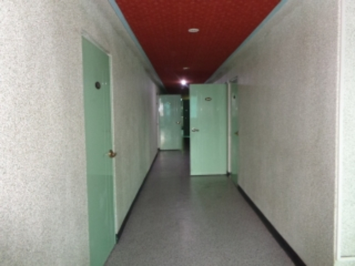 [목록 2] 북쪽에서 바라본 지상 2층 복도의 모습