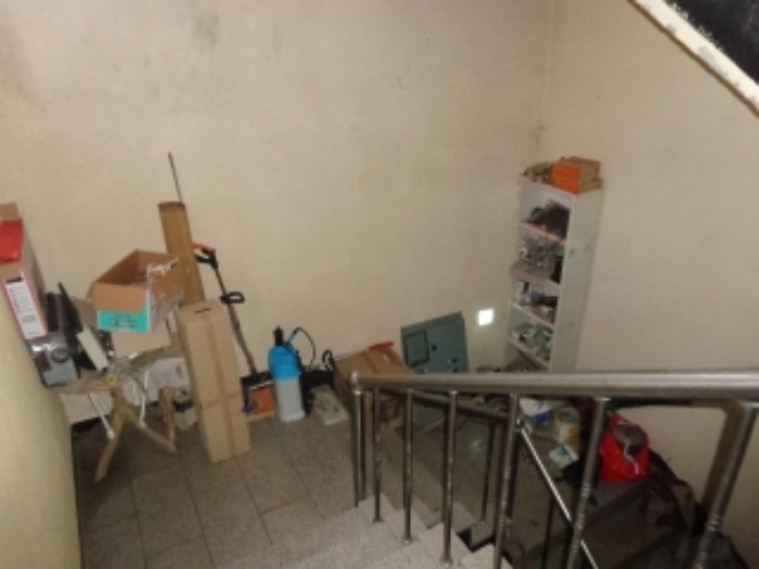 [목록 2] 지하실 계단 주변의 모습