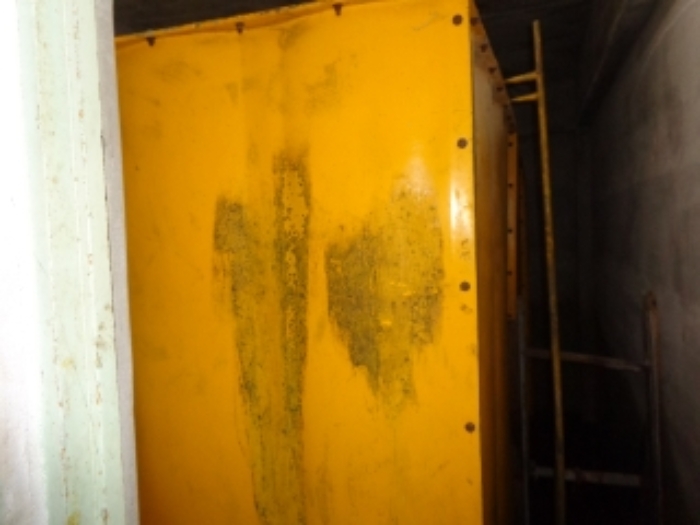 [목록 2] 지하실에 있는 물탱크 시설의 모습