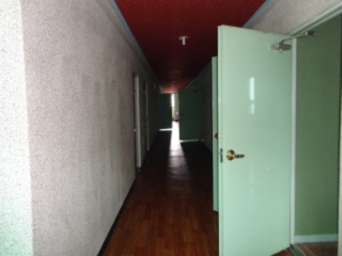 [목록 2] 남쪽에서 바라본 지상 3층 복도의 모습