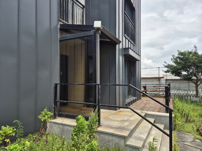 기호(4) 전면 제시외건물(ㄷ) 전경