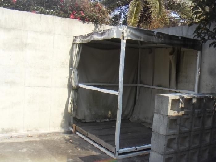 소재지1(하예동 1795-1) 지상 이동 용이한 파고라 사진