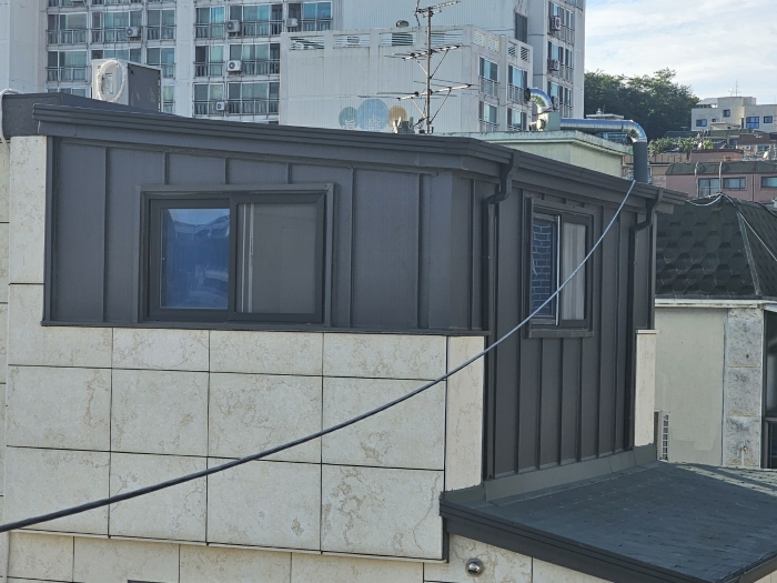 [제시외건물 기호㉡ 전경]